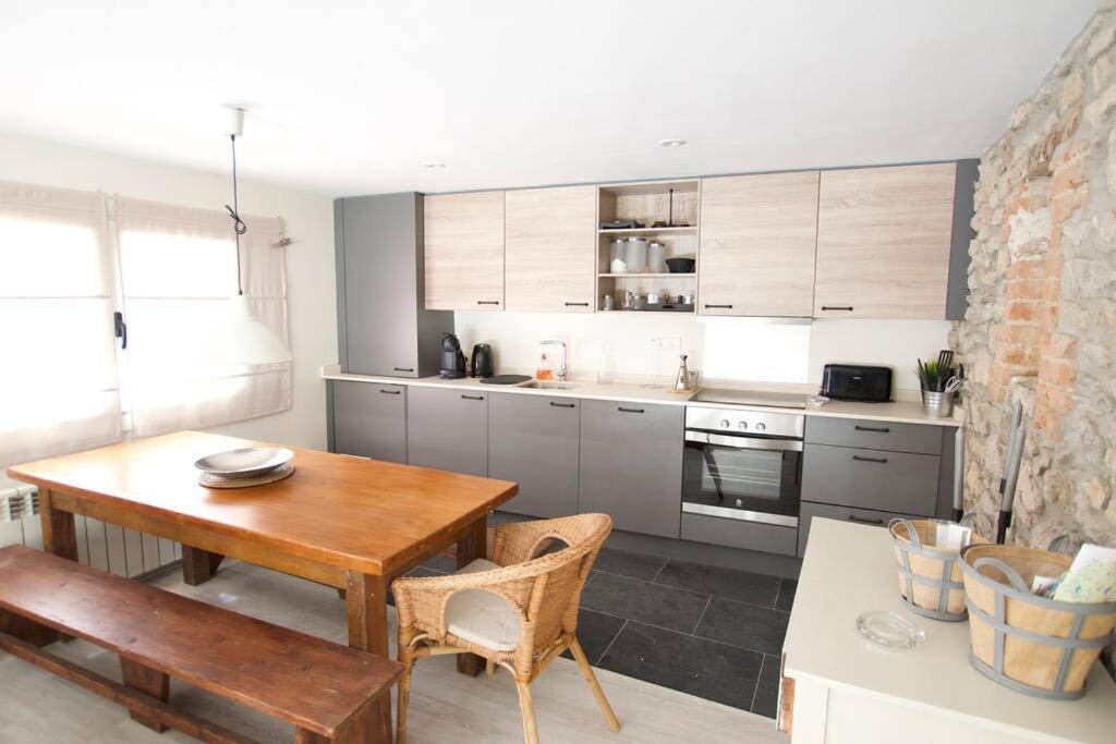Apartament Central Amb Terrassa Alp Exteriör bild