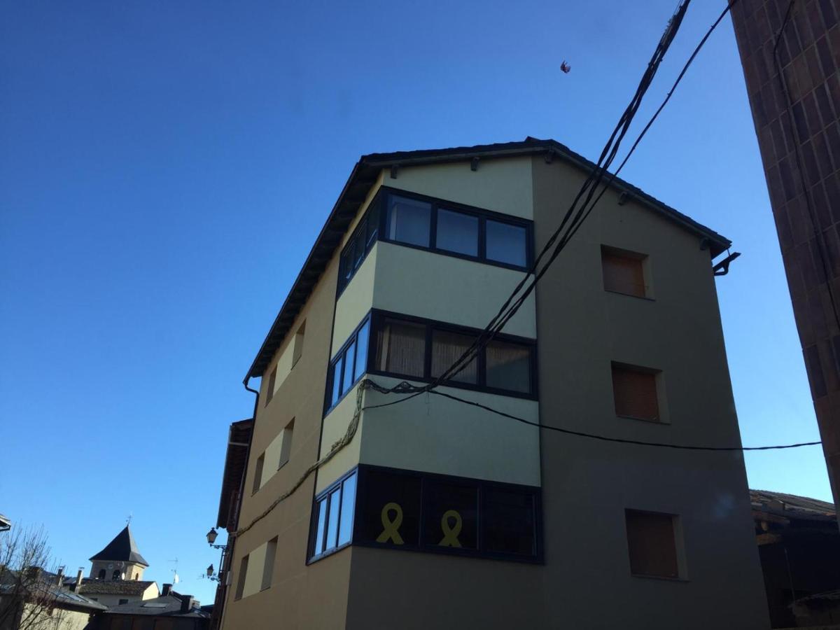 Apartament Central Amb Terrassa Alp Exteriör bild